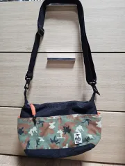 CHUMS カモ クロスバッグ