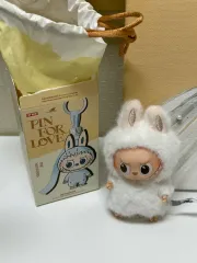 Labubu POP MART Kasing The Monsters Pin For Love