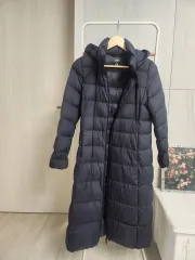 正規品 新品 UNIQLO レディース ダウンジャケット ロング丈 ブラック フード取り外し可能 s