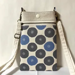 スマホポシェット 生成にブルーグレーのあんぱん柄 ショルダーストラップ付き
