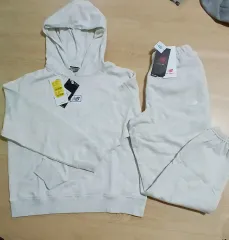 ニューバランス セットです