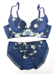 【新品】AMO'S STYLE by Triumph　アモスタイルバイトリンプ　ブラ＆ショーツ　紺系　送料込み　B75　977786