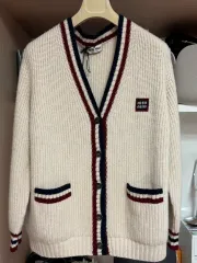 2026年最新】MIU MIU カーディガンの人気アイテム - メルカリ