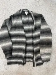 H&M グレー ストライプ カーディガン