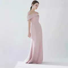 【新品・未使用】ピンクのオフショルダードレス、ウエストにフィット、誕生日や結婚式に最適