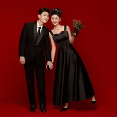 【新品未使用】フレンチスタイルのブラックホルターネックドレス。ロマンチックな結婚式に最適です。スタジオ撮影に最適。高感度なバックレスドレスです。