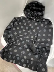 ベベ ドット ウィンドブレーカー 防水 フリル シャーリング リー リボン ツーウェイ オーバーサイズ