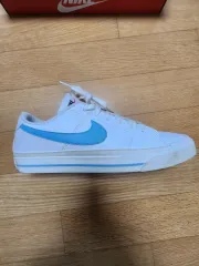 ナイキ コート レガシー NEXT 265