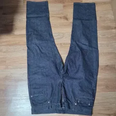 ユニクロ セルビッジ ジーン 36