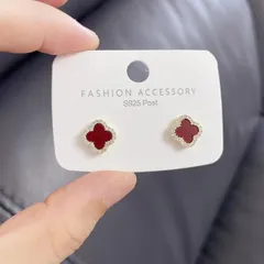 レッド ボルドー クローバー フラワーモチーフ ラインストーン ゴールドピアス 両耳用  韓国アクセ 上品 きれいめ フェミニン エレガント 大人 レディース