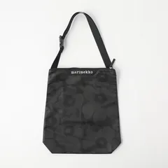 在庫処分 マリメッコ Neat Crossbody Unikko M ショルダーバッグ ウニッコ クロスボディバッグ ショルダー 縦型 A4収納可能 並行輸入品