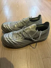 ミズノ モレリア NEO サラ ベータ ジャパン TF ギャラクシー シルバー クール グレー 3C