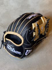 2025年限定モデル The Wannabe Hero DUAL 1723型【Wilson】軟式用