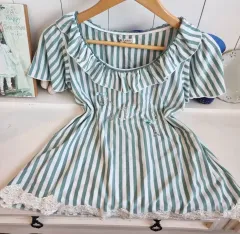 Axes Femme ストライプトトップス