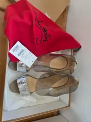 クリスチャンルブタン シルバー サンダル 39 5