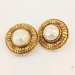 シャネル　ヴィンテージ フェイクパール イヤリング