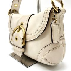 良品✨COACH ショルダーバッグ ソーホー フラップ レザー 若草色 ロゴ 