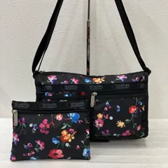 8773　LeSportsac レスポートサック　デラックスショルダーサッチェル　ショルダーバッグ　ワンショルダー　肩がけ　斜めがけ　クロスボディ　ナイロン　レディース　ブラック　黒　花柄　総柄