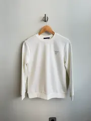 GUESS 白 スウェット