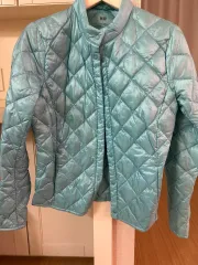 ユニクロ キルティング ダウンジャケット ブルー (軽量ダウン)