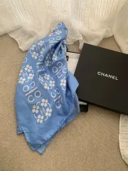 シャネル シルクスカーフ