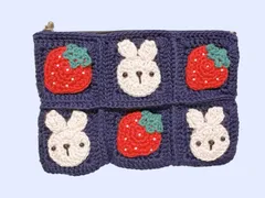 【a2◯編み物】グラニースクエア　うさぎ×いちご　モチーフ　ペンケース　ポーチ