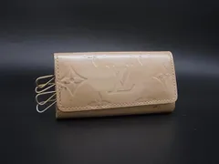 LOUIS VUITTON ルイヴィトン M90082 モノグラムヴェルニ ミュルティクレ4 4連 キーケース 鍵入れ レディース ベージュ系 DK9688
