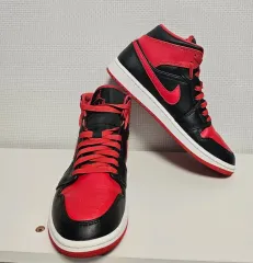 ナイキ エアジョーダン 1 ミッド 250