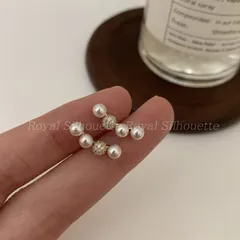 ピアス 耳飾り ゴールドカラー 金色 パール フェイクパール デイリー 可愛い 大人可愛い シンプル レディース ジュエリー イベント パーティー 大人かわいい デイリー ガーリー フェミニン 個性的