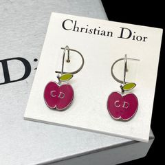 DIOR りんごモチーフ 両耳ピアス ピンク 正規品 - メルカリ