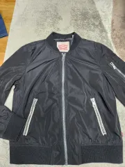 リーバイス ブラック マウンテンパーカー ウィンドブレーカー アウター ブルゾンジャケット-L