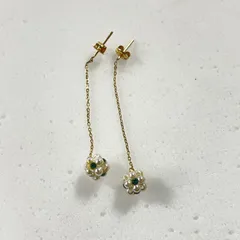 ★  K18刻印 18金 ゴールド ロングピアス 花玉 両耳ピアス ポスト・キャッチ刻印 チェーン長さ3㎝ 総重量 0.52g アクセサリー 現状品