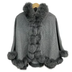 SAGAFURS(サガファー) ポンチョ サイズM-L レディース美品  - グレー×ダークグレー ブルーフォックス/ラビット(ラパン)/冬