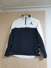 ナイキ ジョーダン ウィンドブレーカー ハーフジップ
