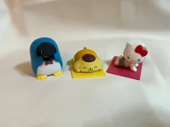 (まとめ売り) サンリオ ハローキティ ポムポムプリン ヨガ フィギュア & タキシードサム ガチャ