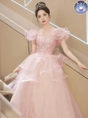 新品 未使用 ウェディングドレス レディースドレス フォト婚に最適映えるカラードレス結婚式　前撮り　お色直しに◎