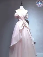 新品 未使用 ウェディングドレス レディースドレス ピンクのフラワーモチーフパーティー　カラードレス　ウェディング