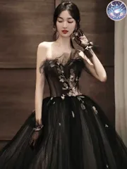 新品 未使用 ウェディングドレス レディースドレス 前撮りドレスカラードレス　結婚式　チューブトップ