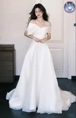 新品 未使用 ウェディングドレス レディースドレス サテンウェディングドレス結婚式　前撮り