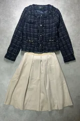 美品 セレモニースーツ 2点セット ママスーツ アンタイトル UNTITLED スカート 2 M ネイビー ツイードジャケット due sei 入学式 卒業式 入園式 卒園式 七五三 お宮参り 謝恩会 フォーマル セットアップ  紺 ベージュ 膝丈 Aライン