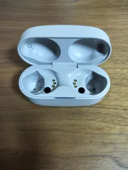 美品　SONY ソニー  WF-1000XM4 シルバー　充電器　充電ケース