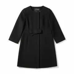 ユニバーバルミューズ UNIVERVAL MUSE コート ノーカラーコート タグ付き リボン スナップボタン 黒 2サイズ 863502のサムネイル