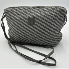 FENDI ショルダーバッグ フェンディ レザー ズッカ柄 ズッキーノ　編み込み　FF ロゴ