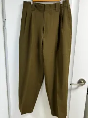 ユニクロ マルニ ワイド フィット プリーツ パンツ スラックス オリーブ L