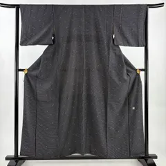 小紋 身丈158cm 裄丈64cm M 袷 落款 花びら 幾何学 黒 正絹 秀品 【中古】