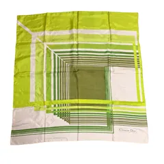 クリスチャンディオール　スカーフ　グリーン　ハンカチ