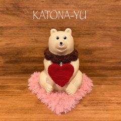 しろくま貯金箱 お着替え用 バレンタインカラーハートネックレス