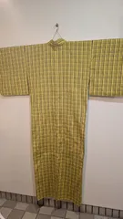 【単衣】黄色の紬の小紋•格子柄•明るい印象♪