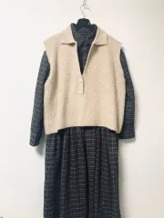 カラーニットベスト