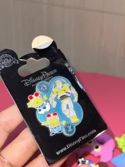 ディズニー トイ・ストーリー バズ・ライトイヤー エイリアン ピンバッジ